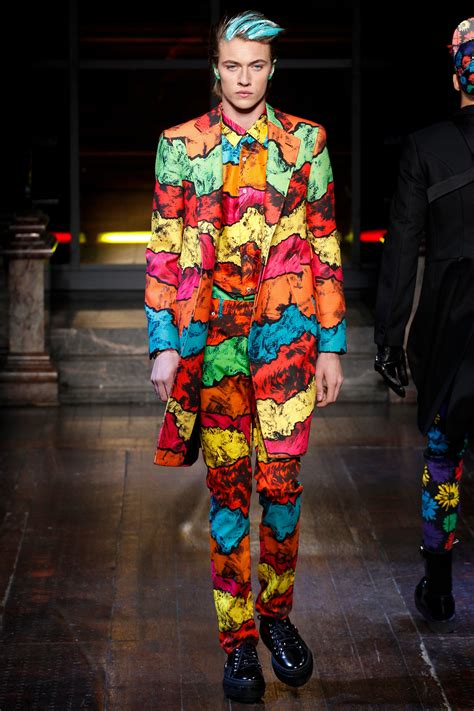 who is moschino current designer.